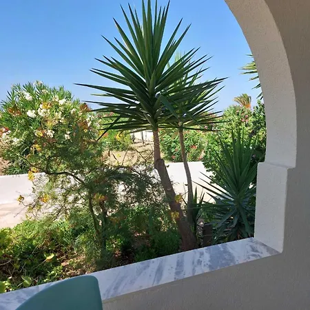 Aparthotel Glyfada 3*
